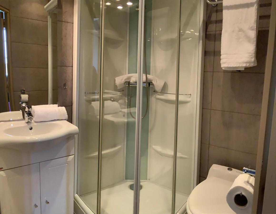 Les 3 Rois By Yy Hotel Villers-Bocage  Buitenkant foto