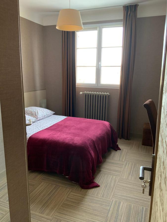 Les 3 Rois By Yy Hotel Villers-Bocage  Buitenkant foto