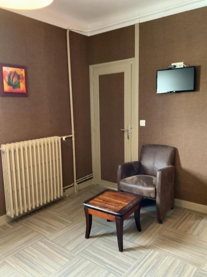 Les 3 Rois By Yy Hotel Villers-Bocage  Buitenkant foto
