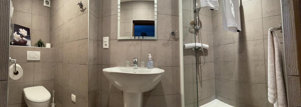 Les 3 Rois By Yy Hotel Villers-Bocage  Buitenkant foto